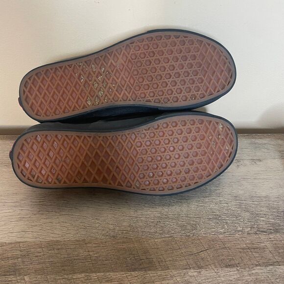 Vans men’s size 7 women’s size 8.5 black shoes - Picture 5 of 7